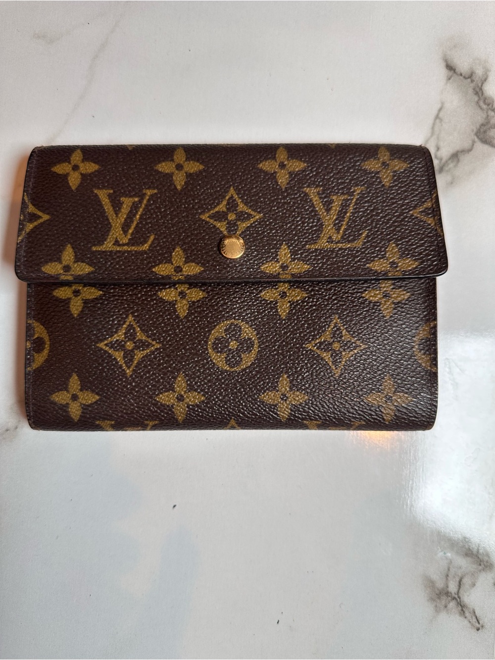 Louis Vuitton Monogram Canvas
Alexandra Wallet